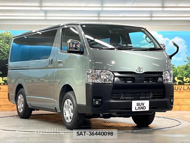 Toyota HIACE VAN 2026-02 8221611-15