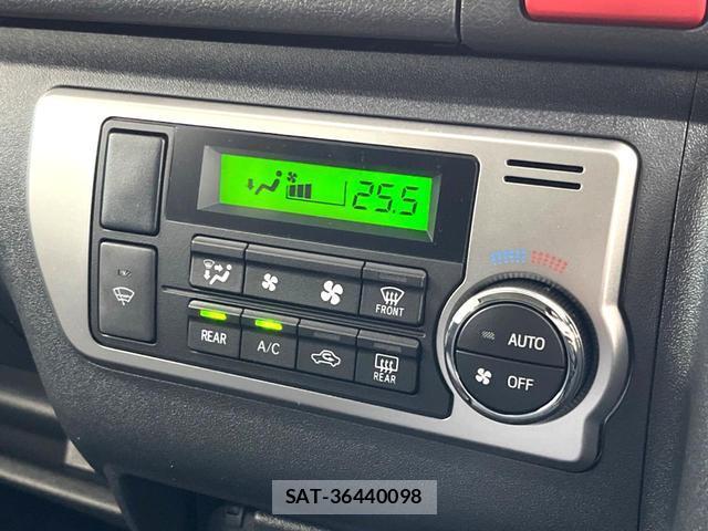 Toyota HIACE VAN 2026-02 8221611-5