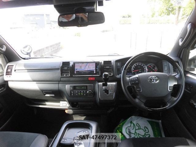 Toyota HIACE VAN 2020-09 8221620-8