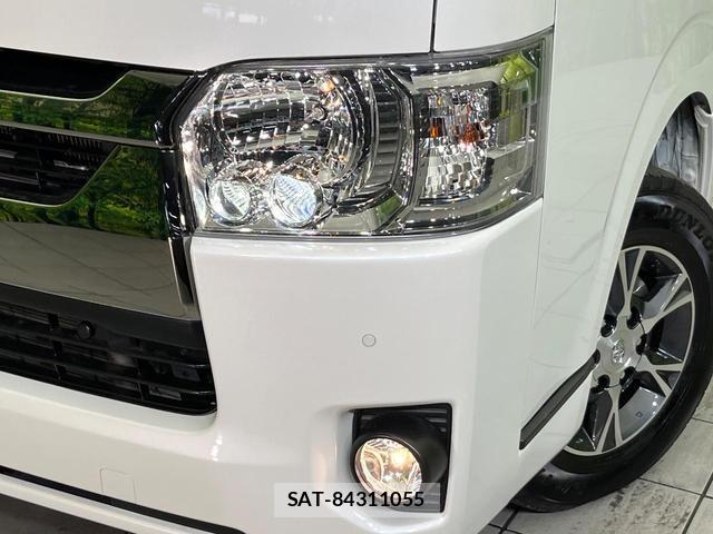 Toyota HIACE VAN 2021-01 8222120-11