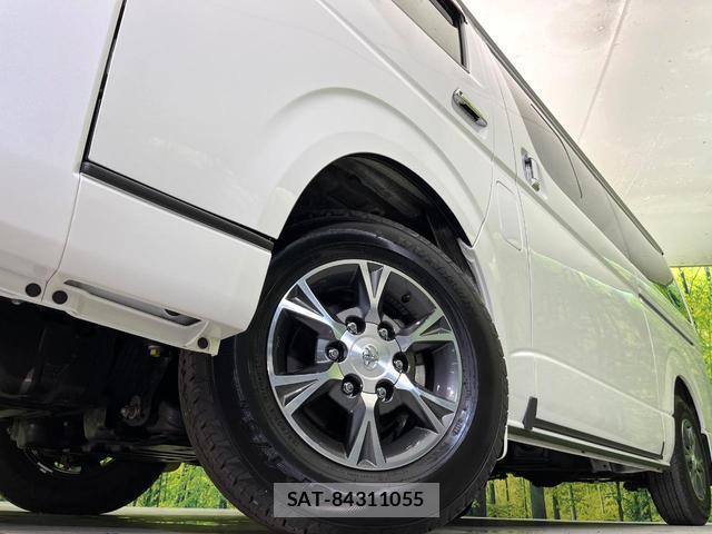 Toyota HIACE VAN 2021-01 8222120-12