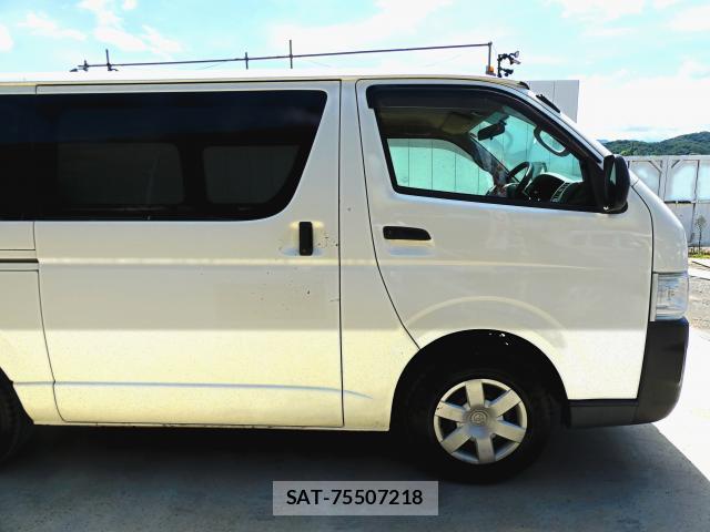 Toyota HIACE VAN 2009-07 8222151-3
