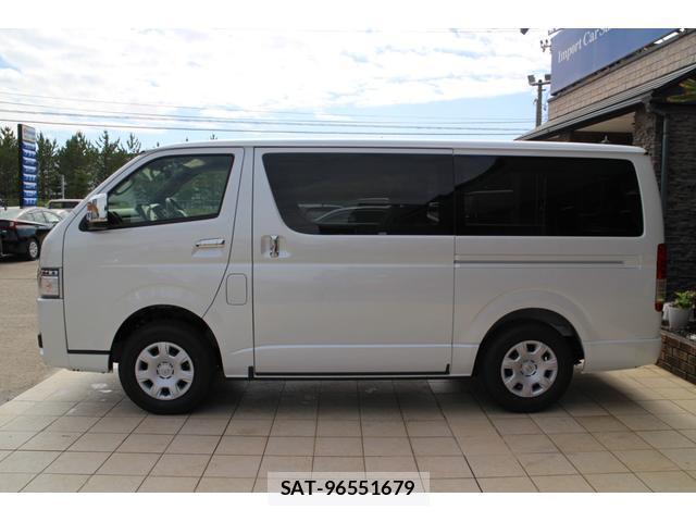 Toyota HIACE VAN 2026-07 8222336-10