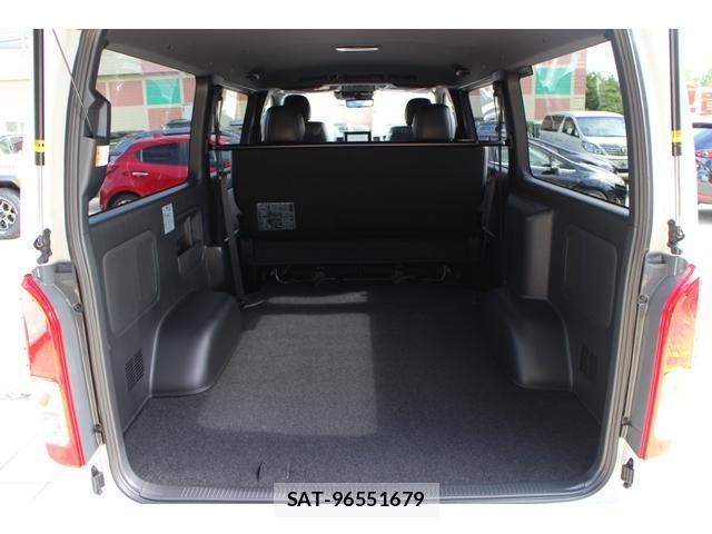 Toyota HIACE VAN 2026-07 8222336-16