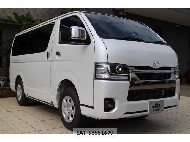 Toyota HIACE VAN 2026-07 8222336-3
