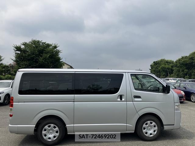 Toyota HIACE VAN 2024-06 8222581-2