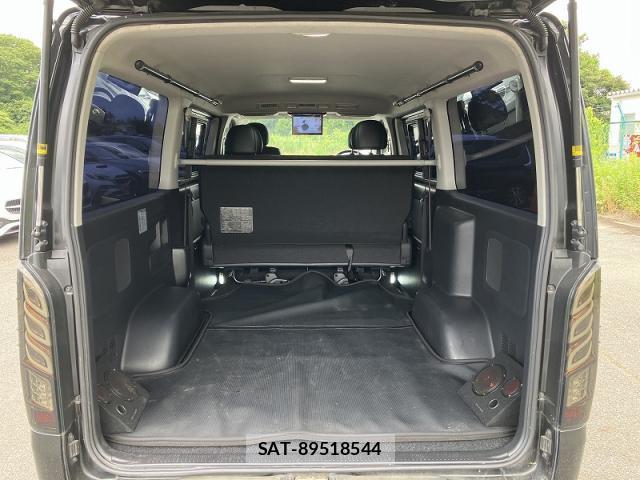 Toyota HIACE VAN 2017-09 8222585-6