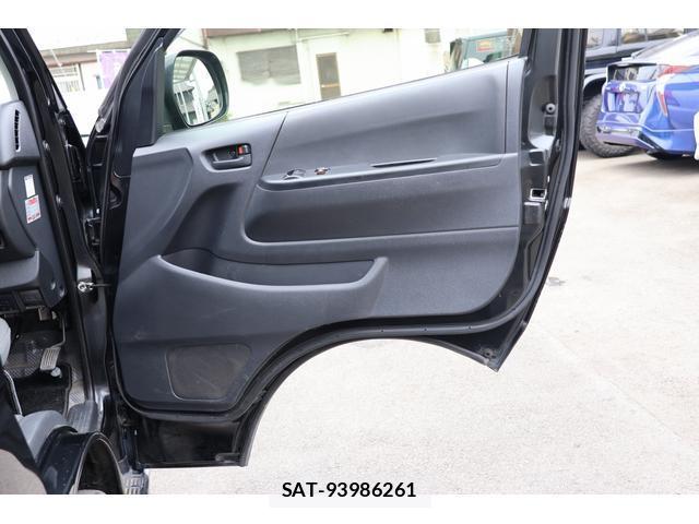 Toyota HIACE VAN 2019-08 8222940-14