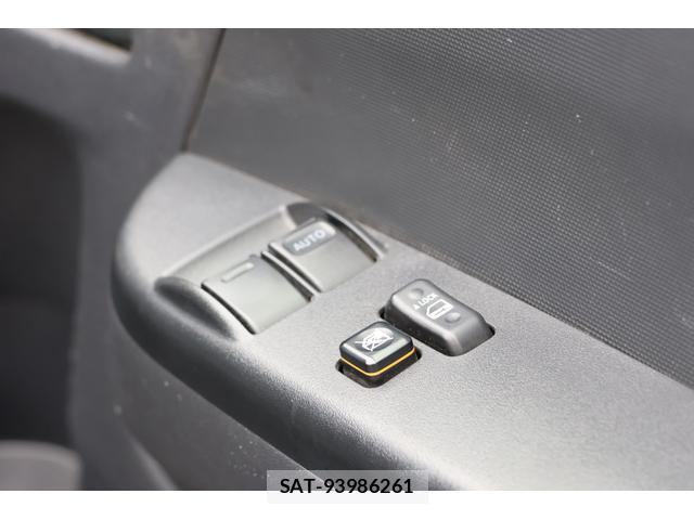 Toyota HIACE VAN 2019-08 8222940-15