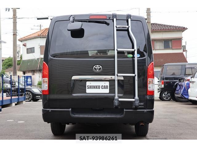 Toyota HIACE VAN 2019-08 8222940-2