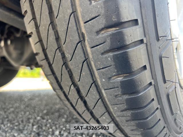 Toyota HIACE VAN 2013-02 8223372-19