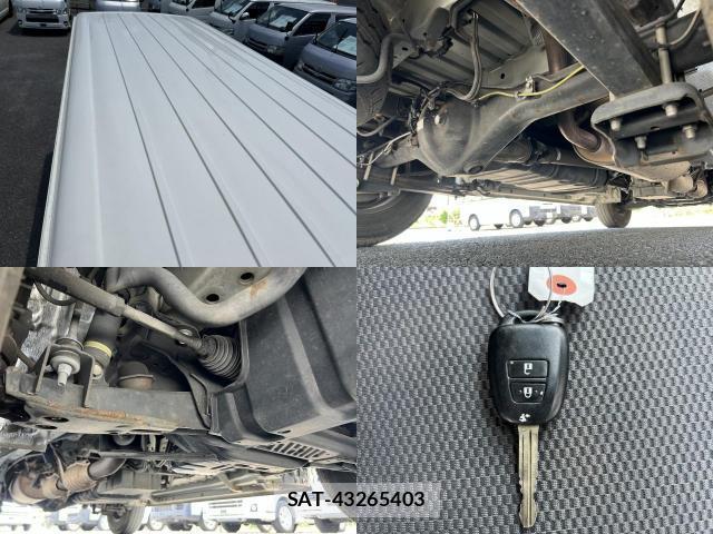 Toyota HIACE VAN 2013-02 8223372-2