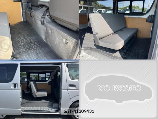 Toyota HIACE VAN 2021-01 8223374-9