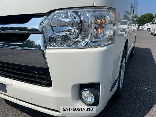 Toyota HIACE VAN 2019-09 8223375-15