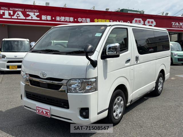 Toyota HIACE VAN 2024-06 8223752-0
