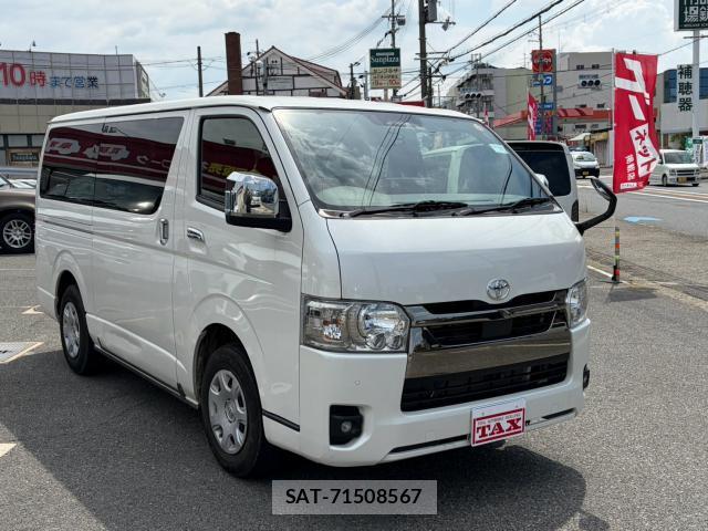 Toyota HIACE VAN 2024-06 8223752-18