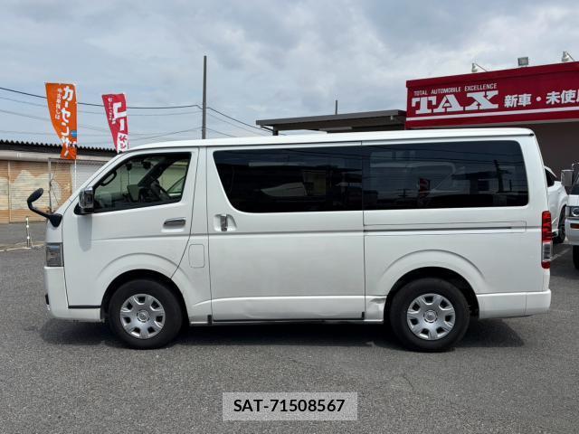 Toyota HIACE VAN 2024-06 8223752-8