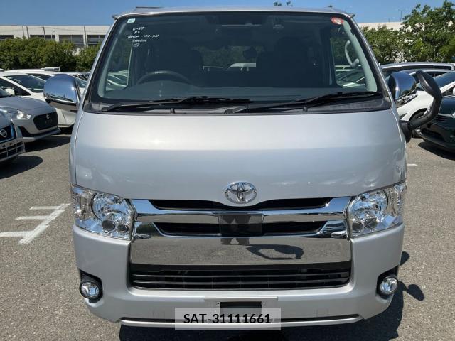 Toyota HIACE VAN 2020-06 8223927-4