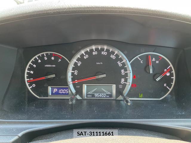 Toyota HIACE VAN 2020-06 8223927-7