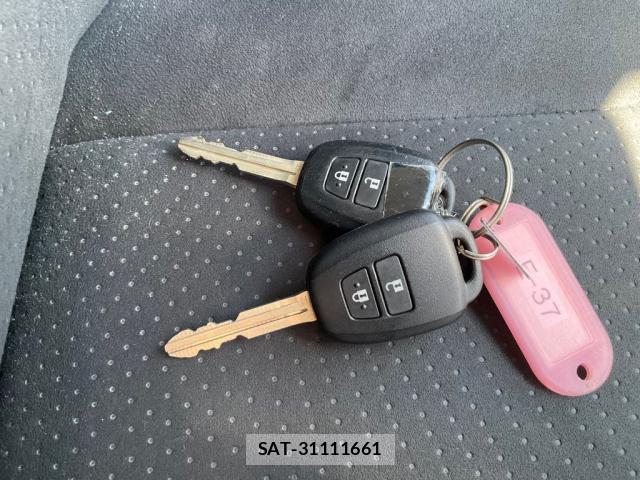 Toyota HIACE VAN 2020-06 8223927-8