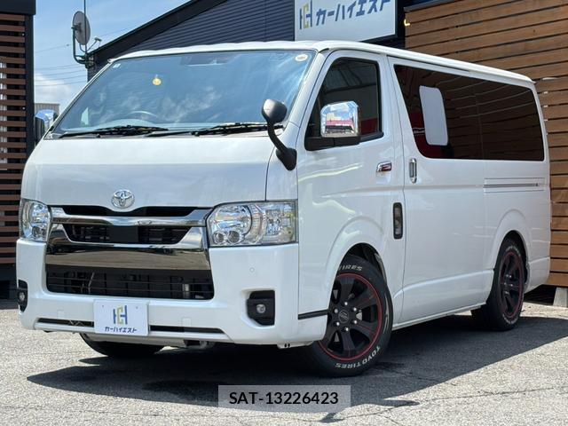 Toyota HIACE VAN 2025-05 8224359-0