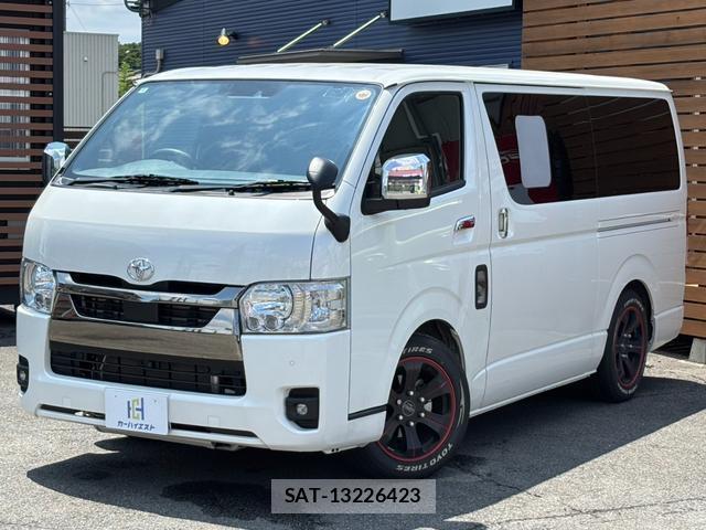 Toyota HIACE VAN 2025-05 8224359-1