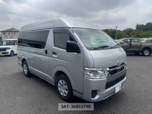 Toyota HIACE VAN 2023-02 8224440-3