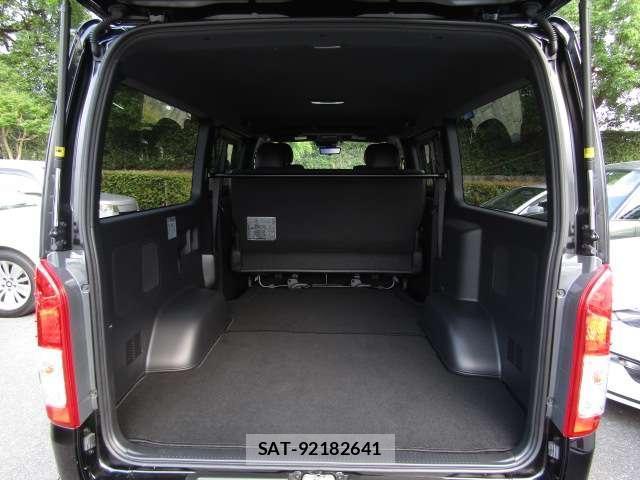 Toyota HIACE VAN 2026-02 8224715-7