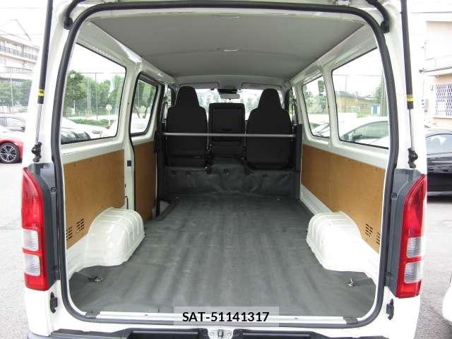 Toyota HIACE VAN 2019-11 8224718-6