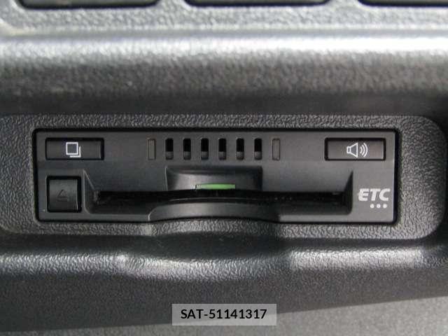 Toyota HIACE VAN 2019-11 8224718-7