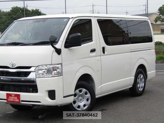 Toyota HIACE VAN 2025-06 8224719-12