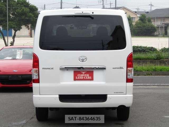 Toyota HIACE VAN 2024-07 8224720-1