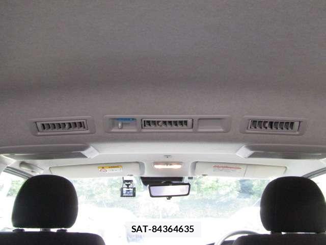 Toyota HIACE VAN 2024-07 8224720-10