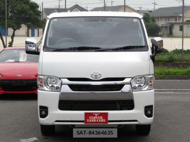 Toyota HIACE VAN 2024-07 8224720-12