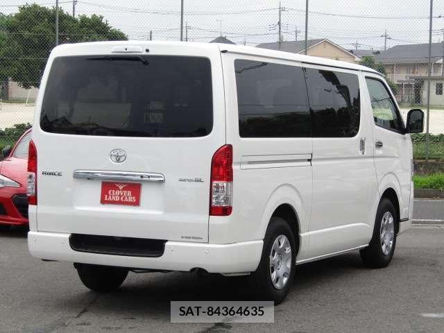 Toyota HIACE VAN 2024-07 8224720-3