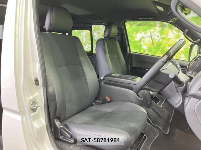 Toyota HIACE VAN 2024-04 8225496-3