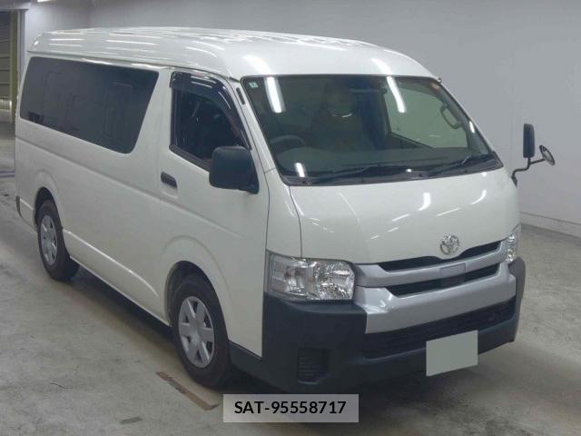Toyota HIACE WAGON 2018-02 8216522-0
