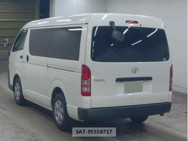 Toyota HIACE WAGON 2018-02 8216522-1