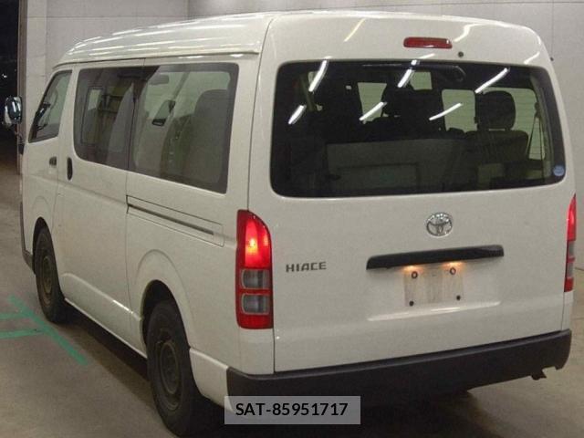 Toyota HIACE WAGON 2019-09 8216526-1
