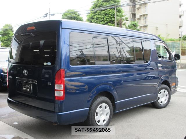 Toyota HIACE WAGON 2010-04 8216863-1