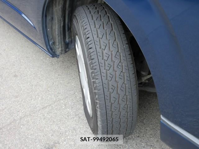 Toyota HIACE WAGON 2010-04 8216863-16