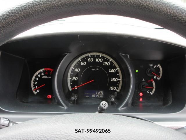 Toyota HIACE WAGON 2010-04 8216863-19