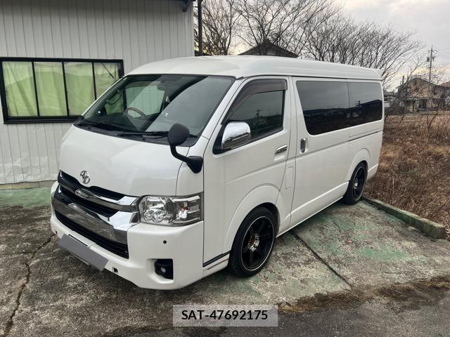 Toyota HIACE WAGON 2011-09 8217116-0