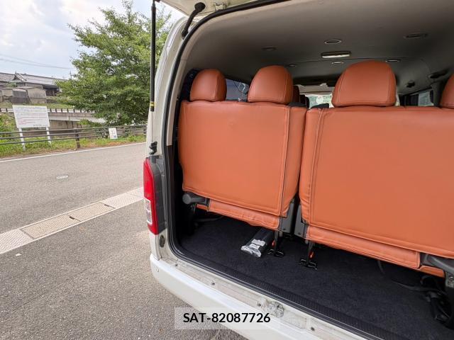 Toyota HIACE WAGON 2019-11 8220994-17