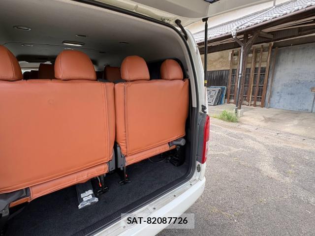 Toyota HIACE WAGON 2019-11 8220994-18