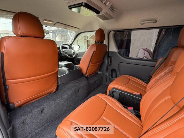Toyota HIACE WAGON 2019-11 8220994-7
