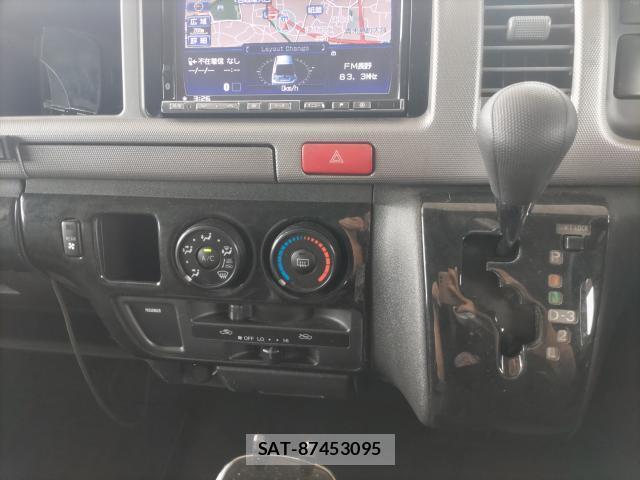 Toyota HIACE WAGON 2009-12 8221407-14