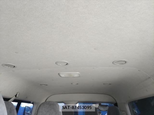 Toyota HIACE WAGON 2009-12 8221407-15