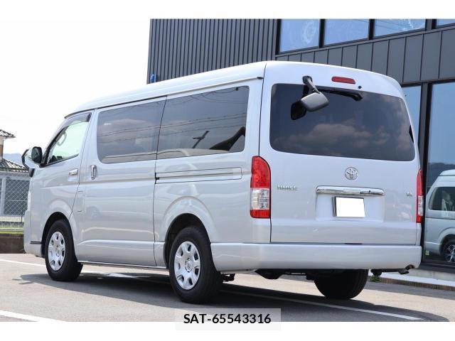 Toyota HIACE WAGON 2019-09 8221772-1