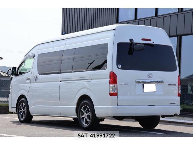 Toyota HIACE WAGON 2020-09 8221774-1